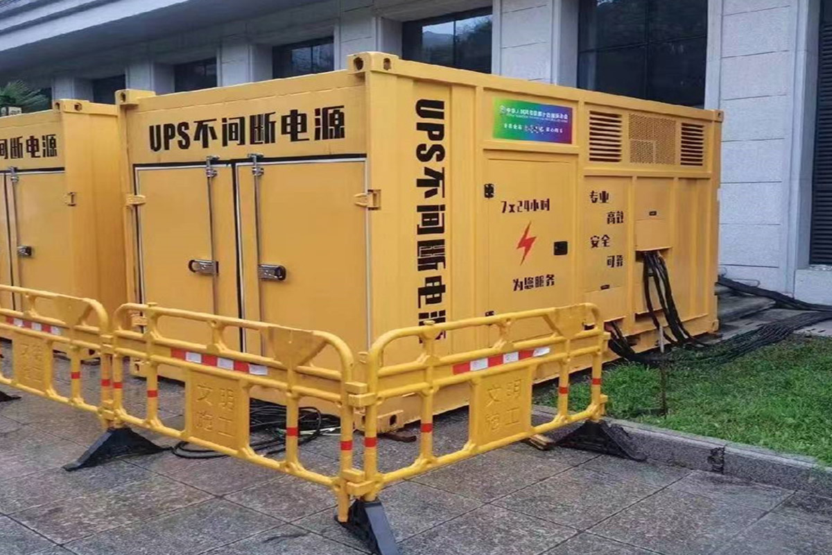 吊罗山乡发电机租赁施工现场